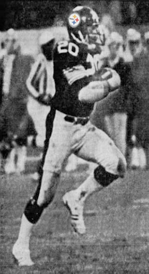 Pittsburgh Press photo of Rocky Bleier's touchdown run